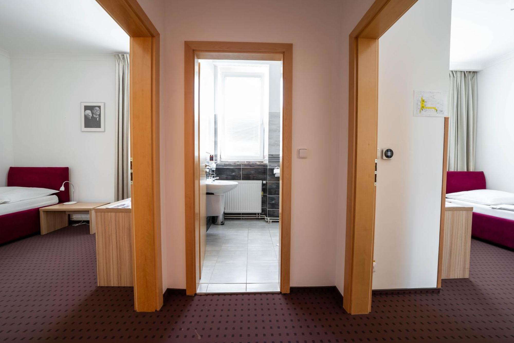 Mini Hotel Akord オストラヴァ エクステリア 写真