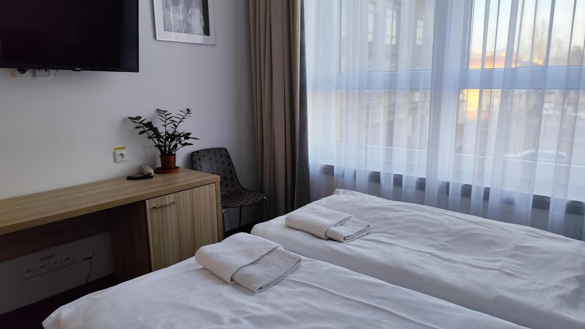 Mini Hotel Akord オストラヴァ エクステリア 写真